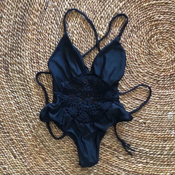 Frankie’s Bikinis - Poppy One Piece Black - Picture 1 of 5